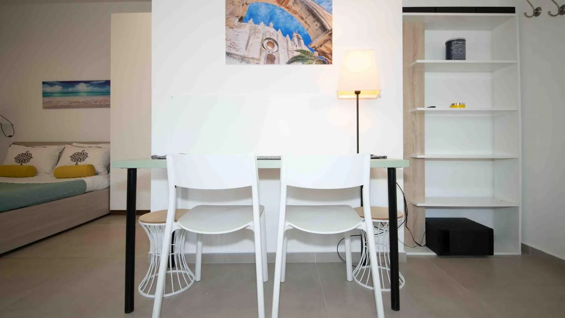 Studio Alpha Syracuse 0*,  Italien